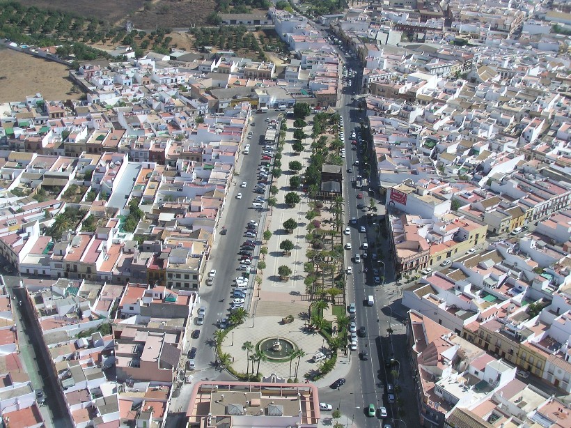 Avenida principal de Mairena